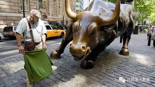据CNNmoney文章，恭喜美国股民，美股2016年的涨至创纪录的水平。道指的表现非常亮眼，涨幅达到13.4%，逼近20000点。